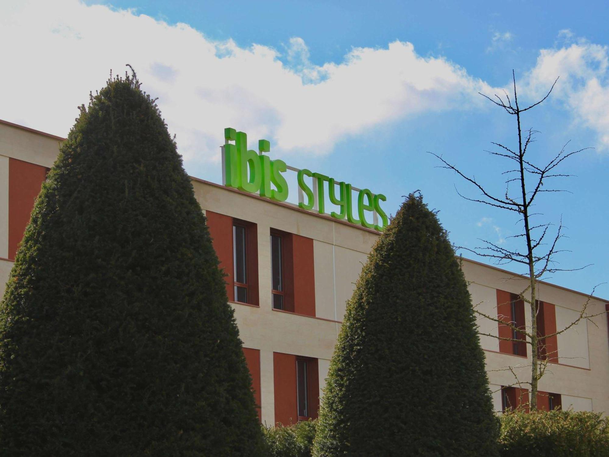 Ibis Styles Dijon Sud Domaine De Beauregard 21600 Longvic Ξενοδοχείο Εξωτερικό φωτογραφία